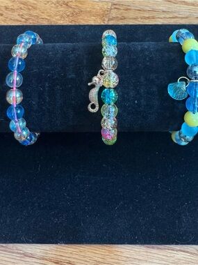 Kids Multicolor Bead Bracelet with Gold Seahorse Charm
